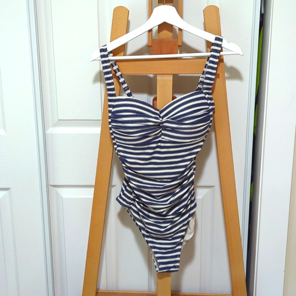 Women's ruched medium Niptuck swimsuit